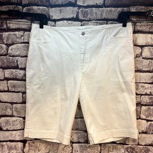 Dream Jeans NWT White Shorts W/ Stretch Size 20